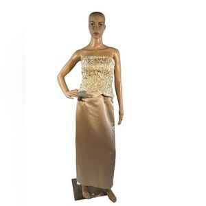 Women’s Size M Vintage Champagne embroidered Tafetta Evening Gown Maxi Dress